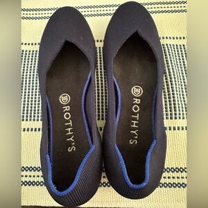 Pre-Loved Rothy's Maritime Navy Knit Round Toe Flats (RETIRED)